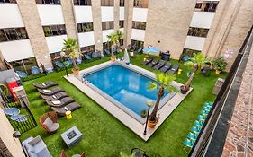 Riverwalk Plaza Hotel